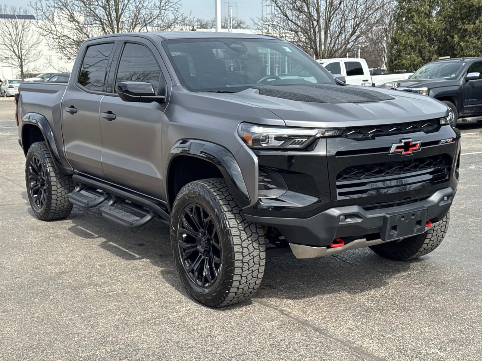 Used 2024 Chevrolet Colorado ZR2 w/ Safety Package AWD/4WD image 3