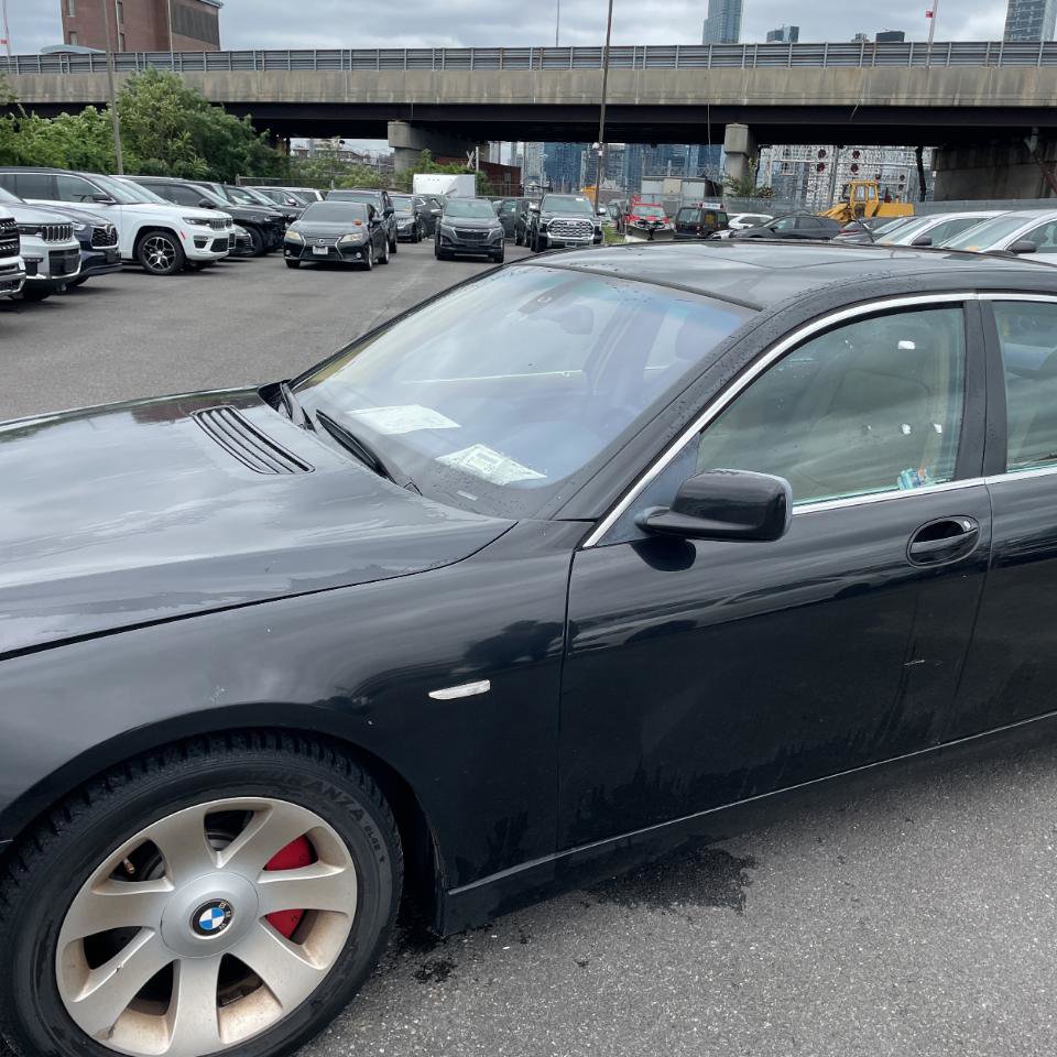 Used 2007 BMW 750i RWD image 8