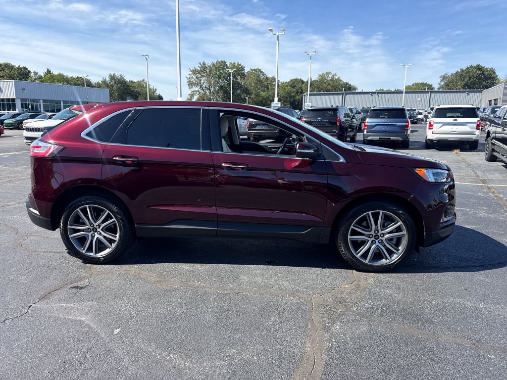 Used 2024 Ford Edge Titanium w/ Equipment Group 301A AWD/4WD image 7