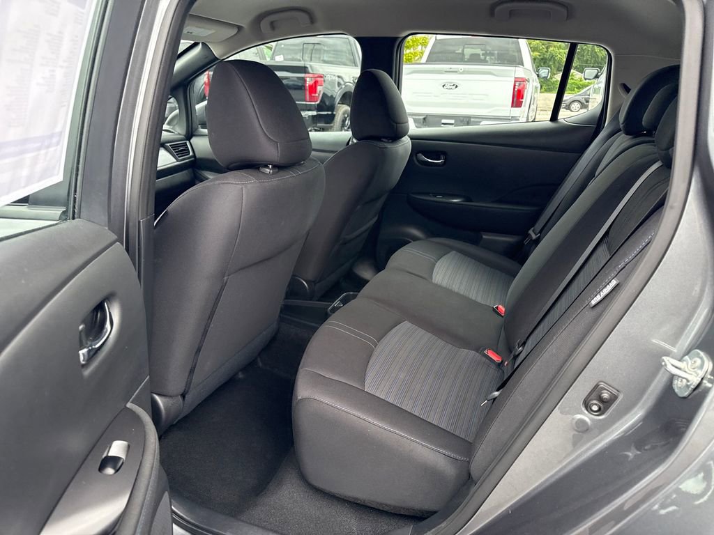Used 2023 Nissan Leaf S image 13