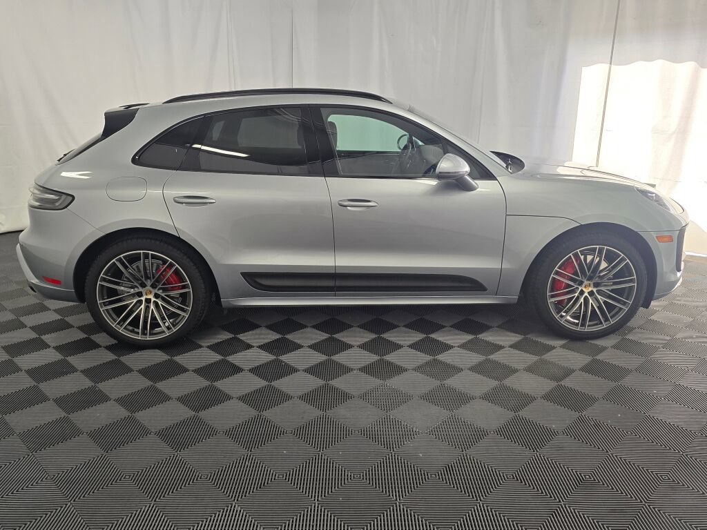 Certified 2024 Porsche Macan GTS w/ Premium Plus Package AWD/4WD image 8