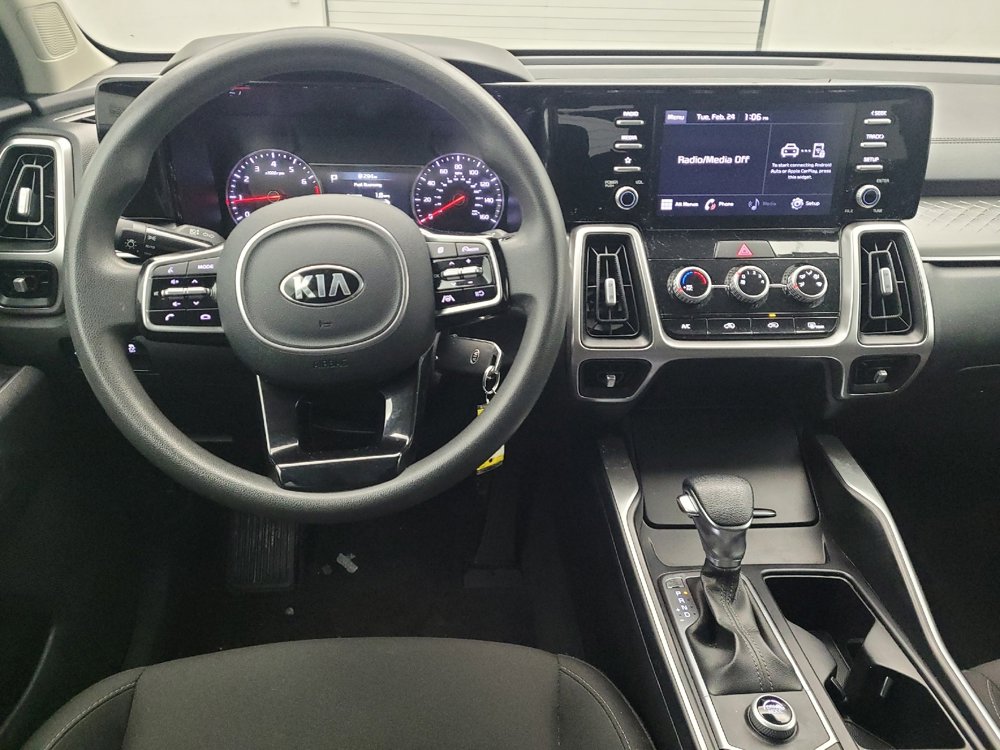 Used 2021 Kia Sorento LX image 22