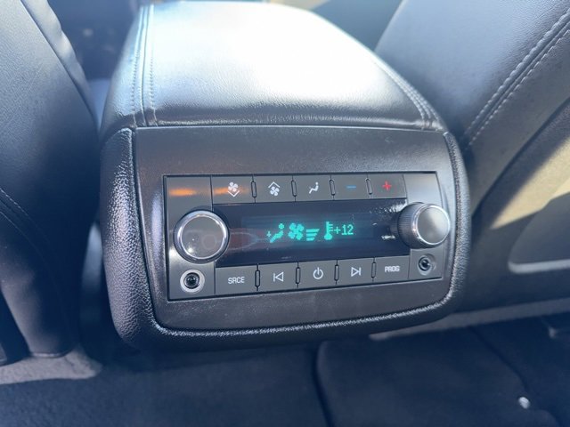 Used 2015 Chevrolet Traverse LT image 11