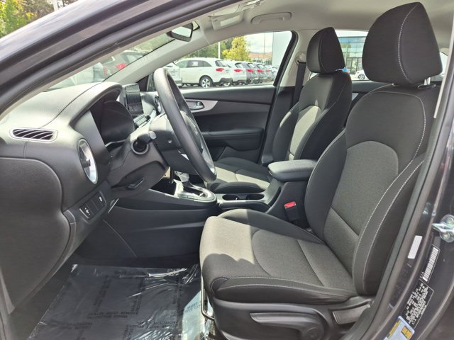 Used 2022 Kia Forte LXS FWD image 15