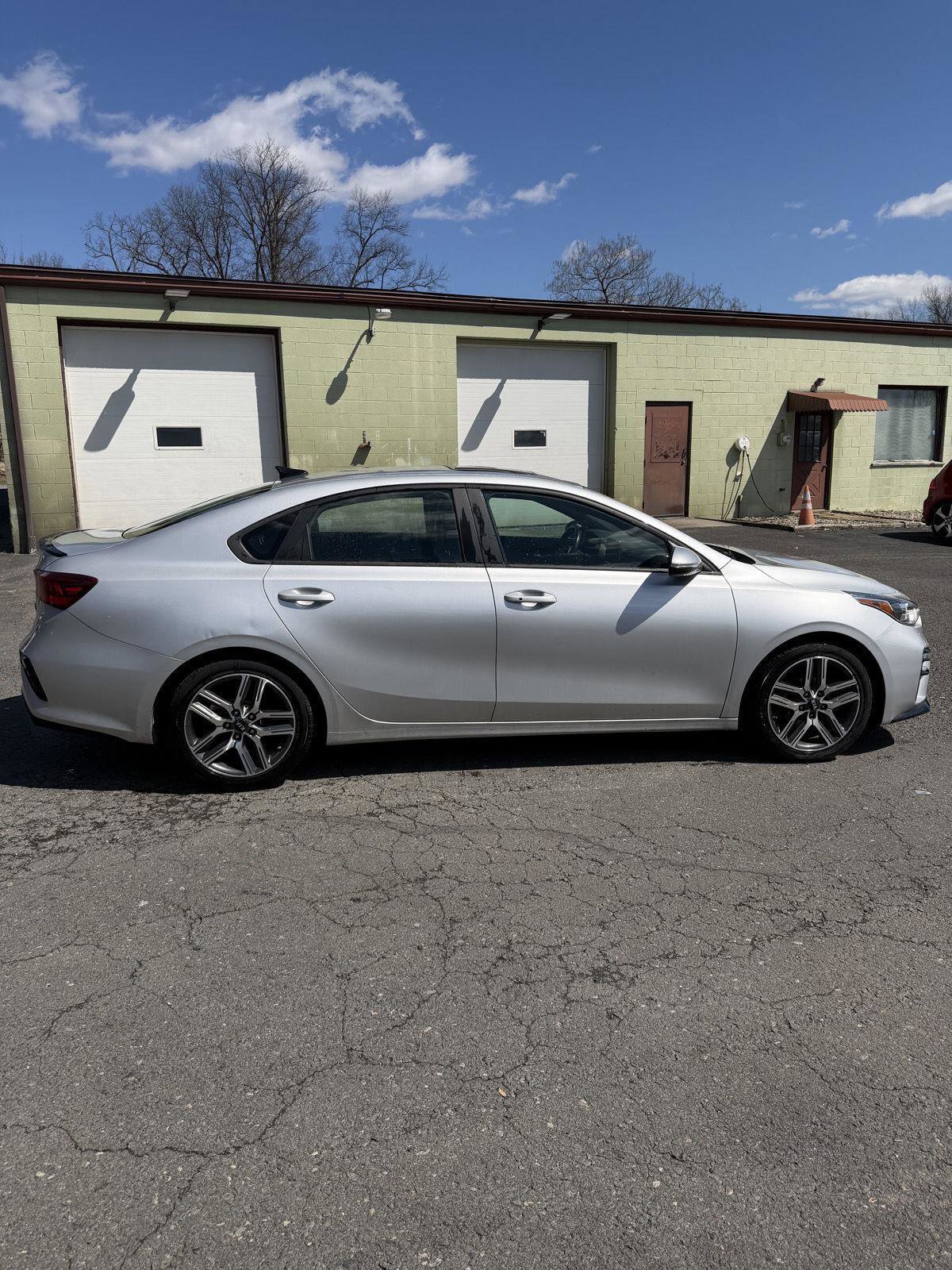 Used 2020 Kia Forte EX w/ EX Special Edition FWD image 2