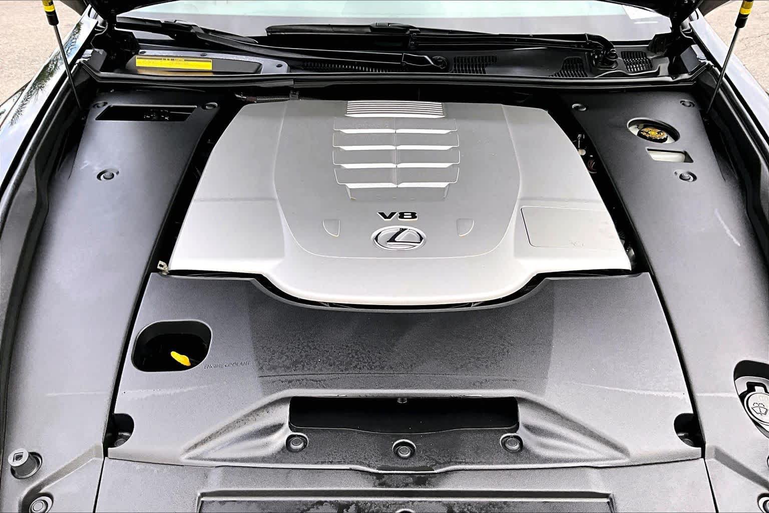 Used 2016 Lexus LS 460 w/ Comfort Package RWD image 29