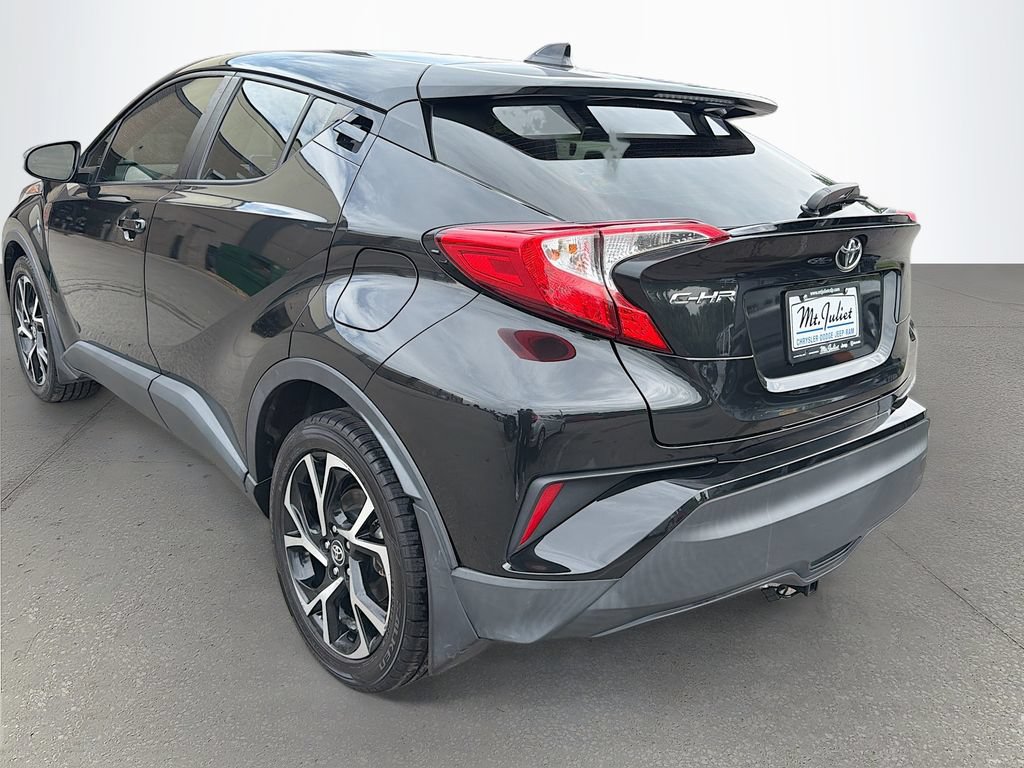 Used 2021 Toyota C-HR XLE FWD image 6