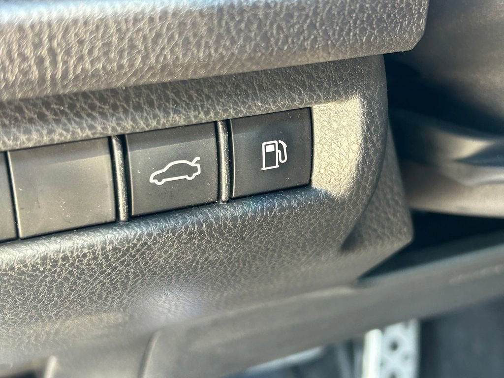 Used 2026 Toyota Camry SE w/ Multimedia Upgrade Package FWD image 26