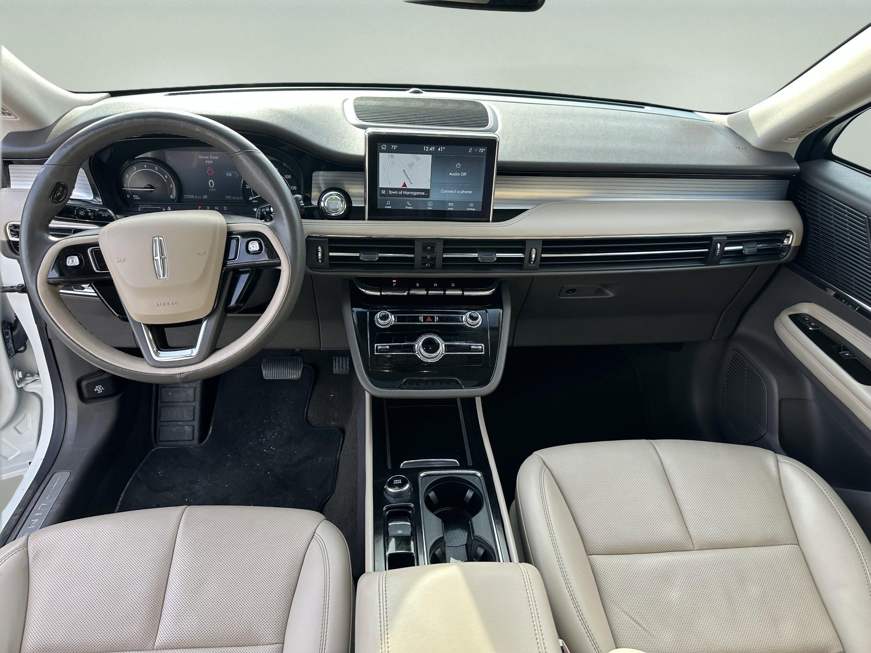 Certified 2022 Lincoln Corsair AWD w/ Premium Package image 11