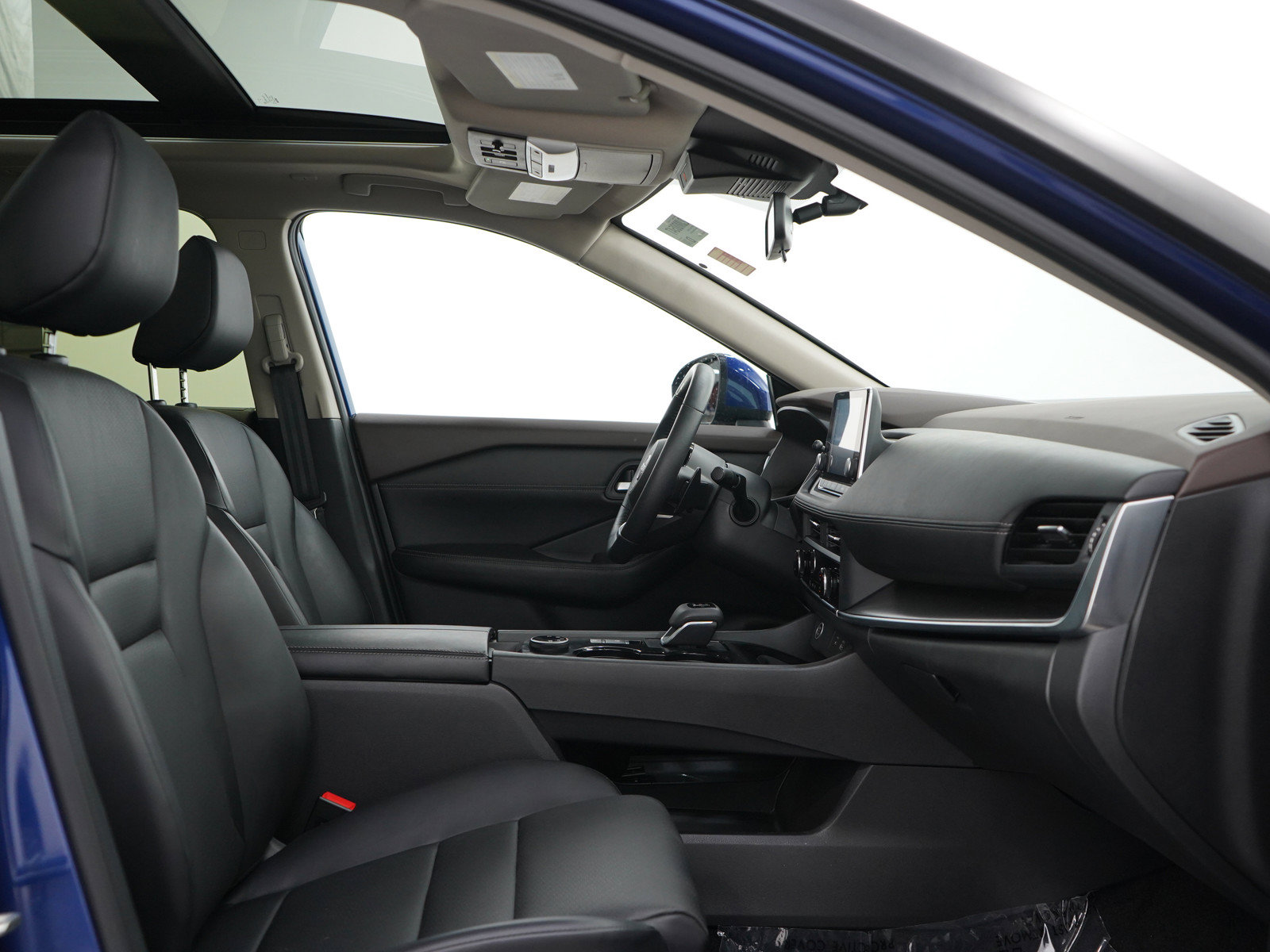 Used 2023 Nissan Rogue SV w/ SV Premium B Package AWD/4WD image 11
