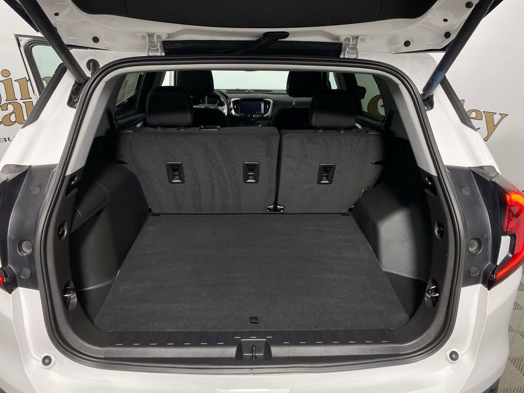 Used 2023 GMC Terrain SLE w/ Driver Convenience Package image 23