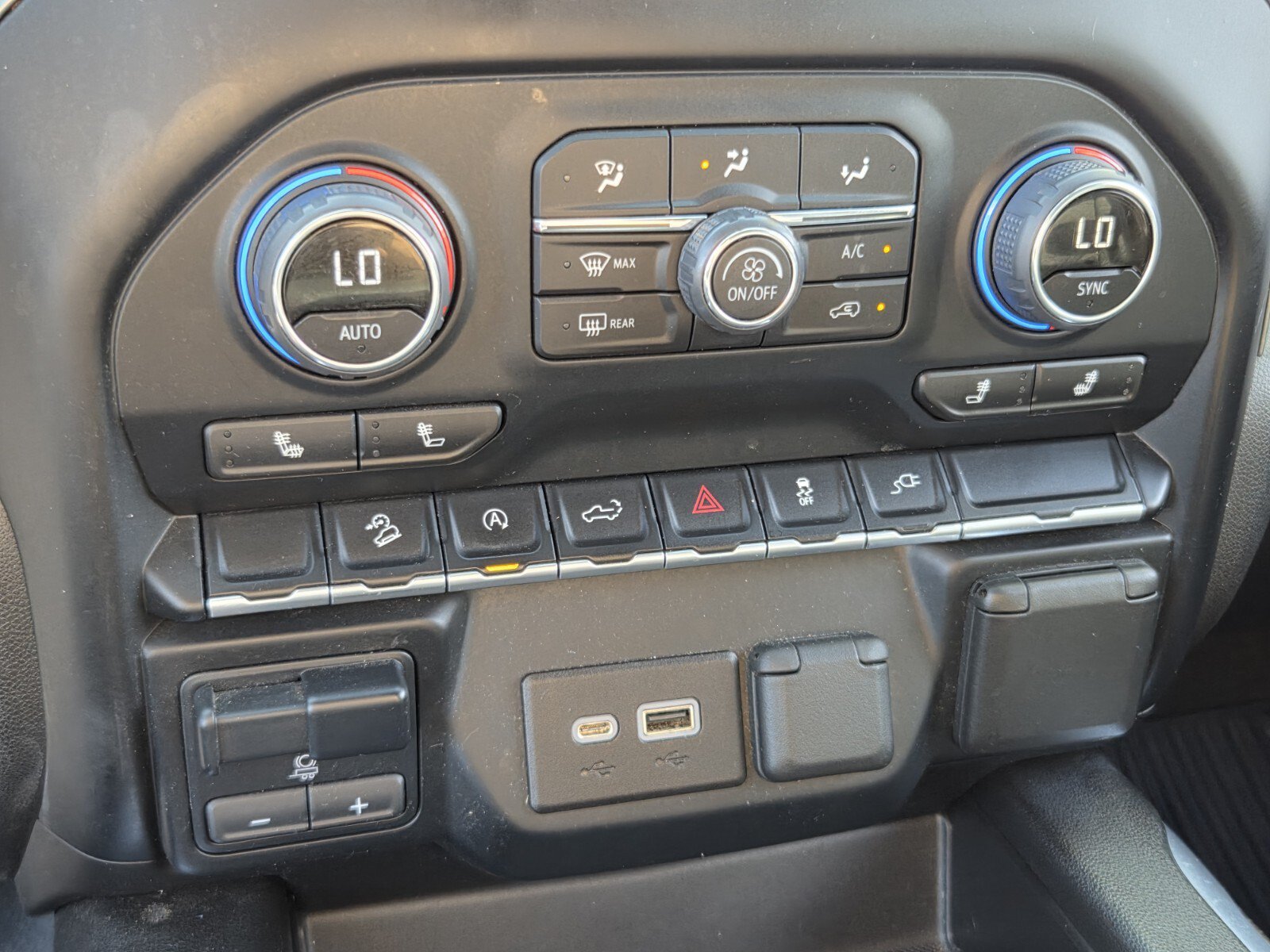 Used 2022 Chevrolet Silverado 1500 RST w/ All Star Edition Plus AWD/4WD image 27