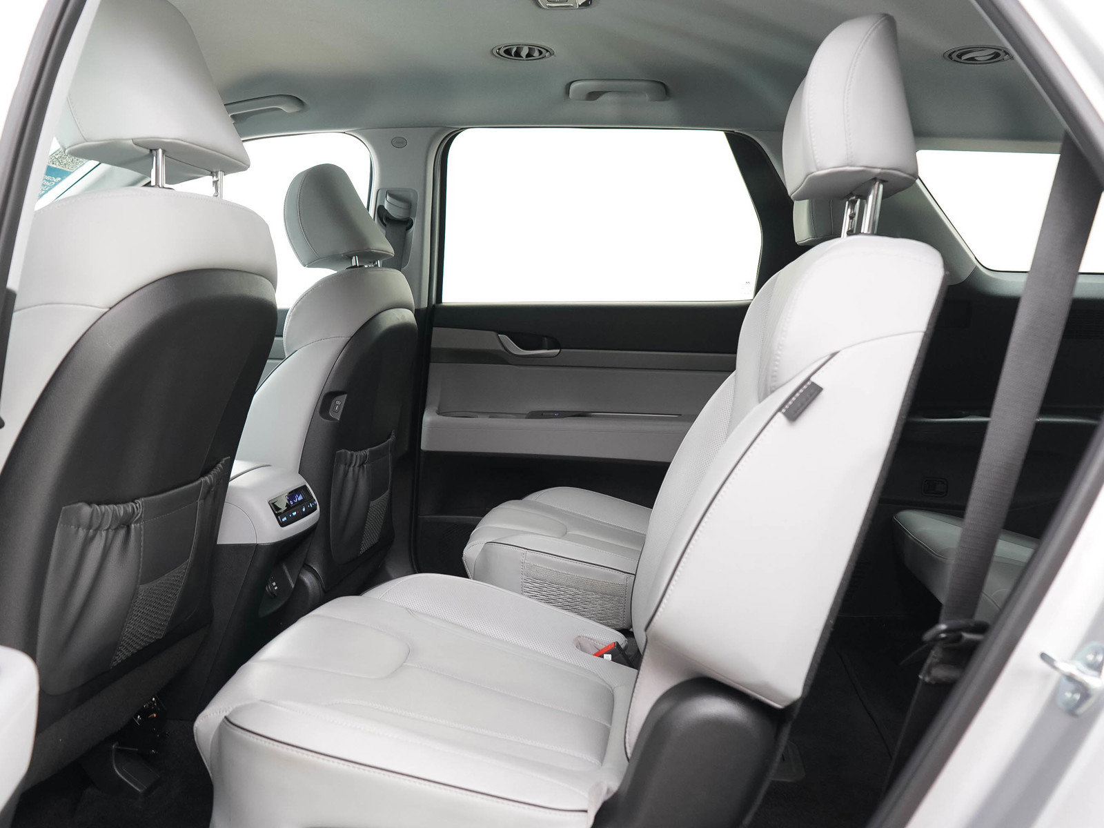 Used 2025 Hyundai Palisade SEL AWD/4WD image 16