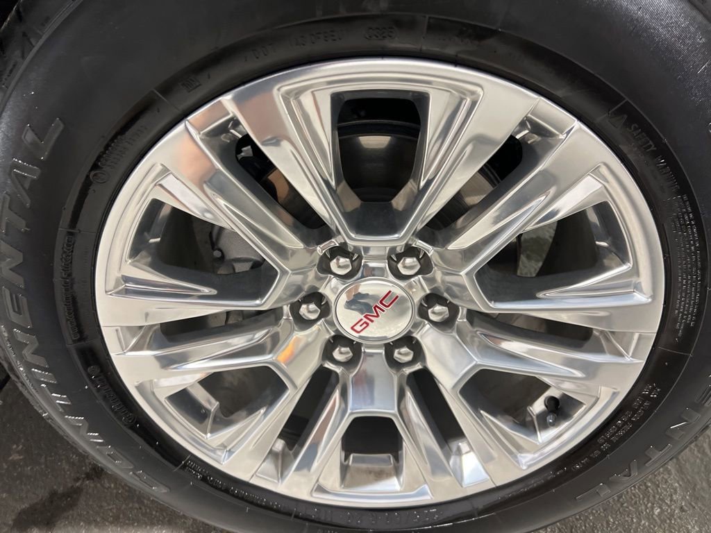 Used 2025 GMC Yukon XL Denali image 44