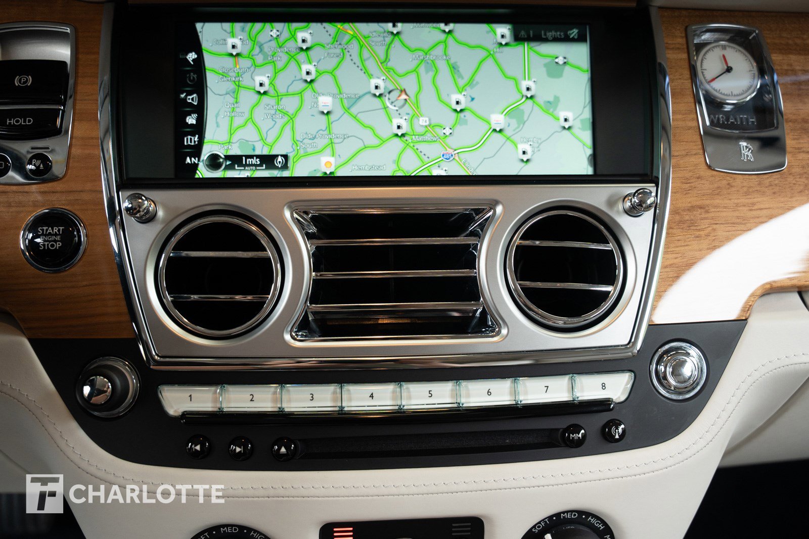 Used 2019 Rolls-Royce Wraith image 25