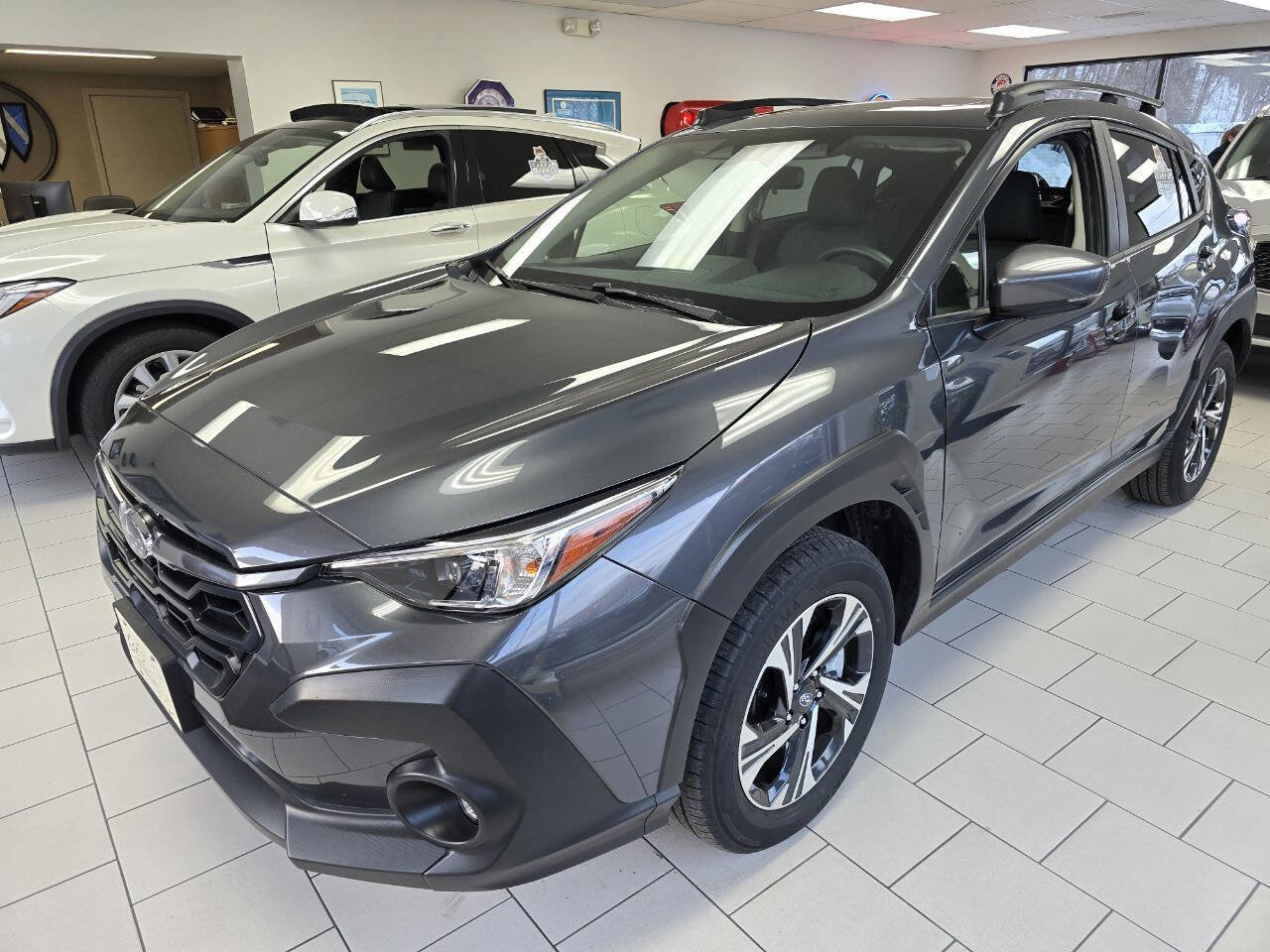 Used 2024 Subaru Crosstrek 2.0i Premium AWD/4WD image 1