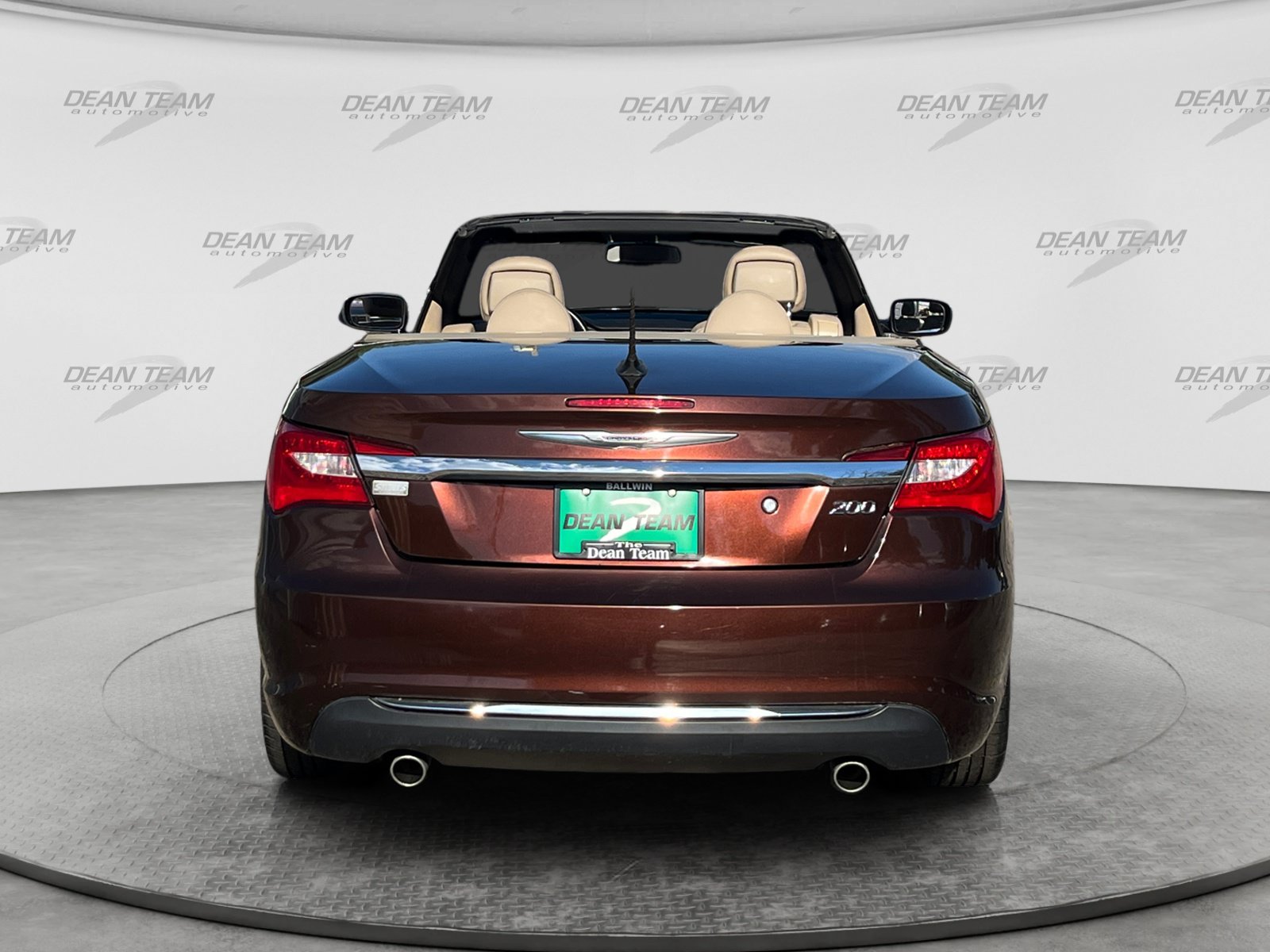 Used 2013 Chrysler 200 Limited FWD image 7