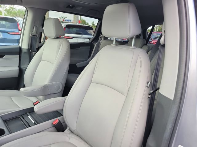 Certified 2024 Honda Odyssey Touring image 18