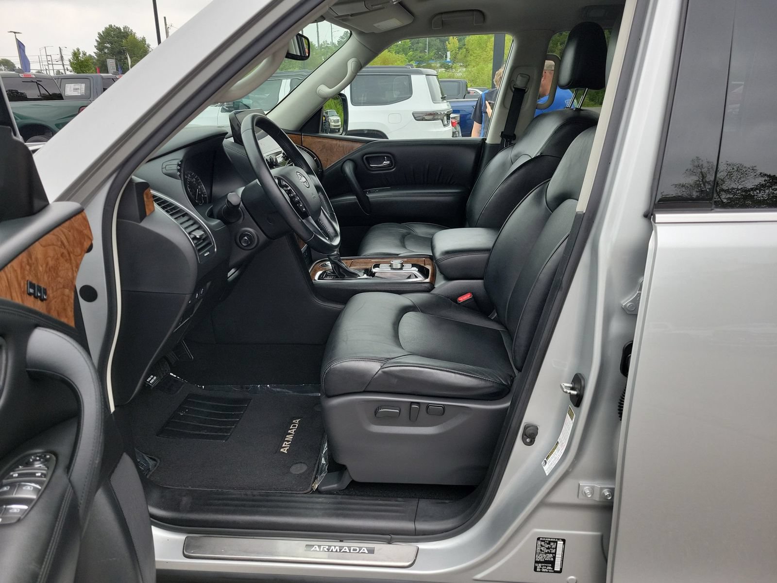 Used 2023 Nissan Armada SL w/ Cargo Package RWD image 28