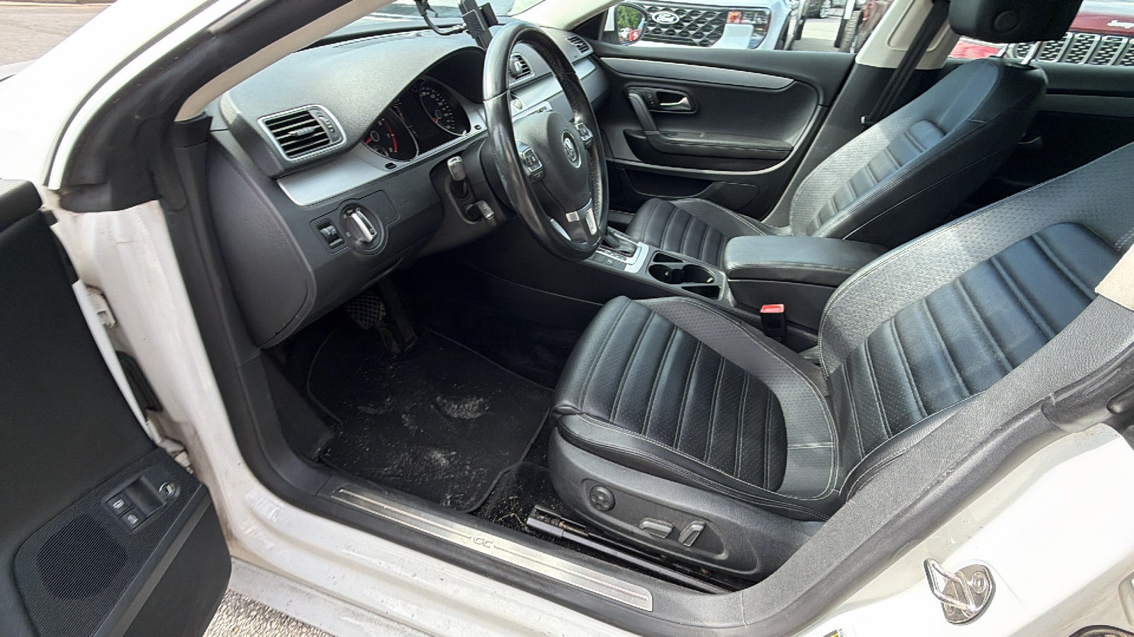 Used 2013 Volkswagen CC Sport FWD image 14
