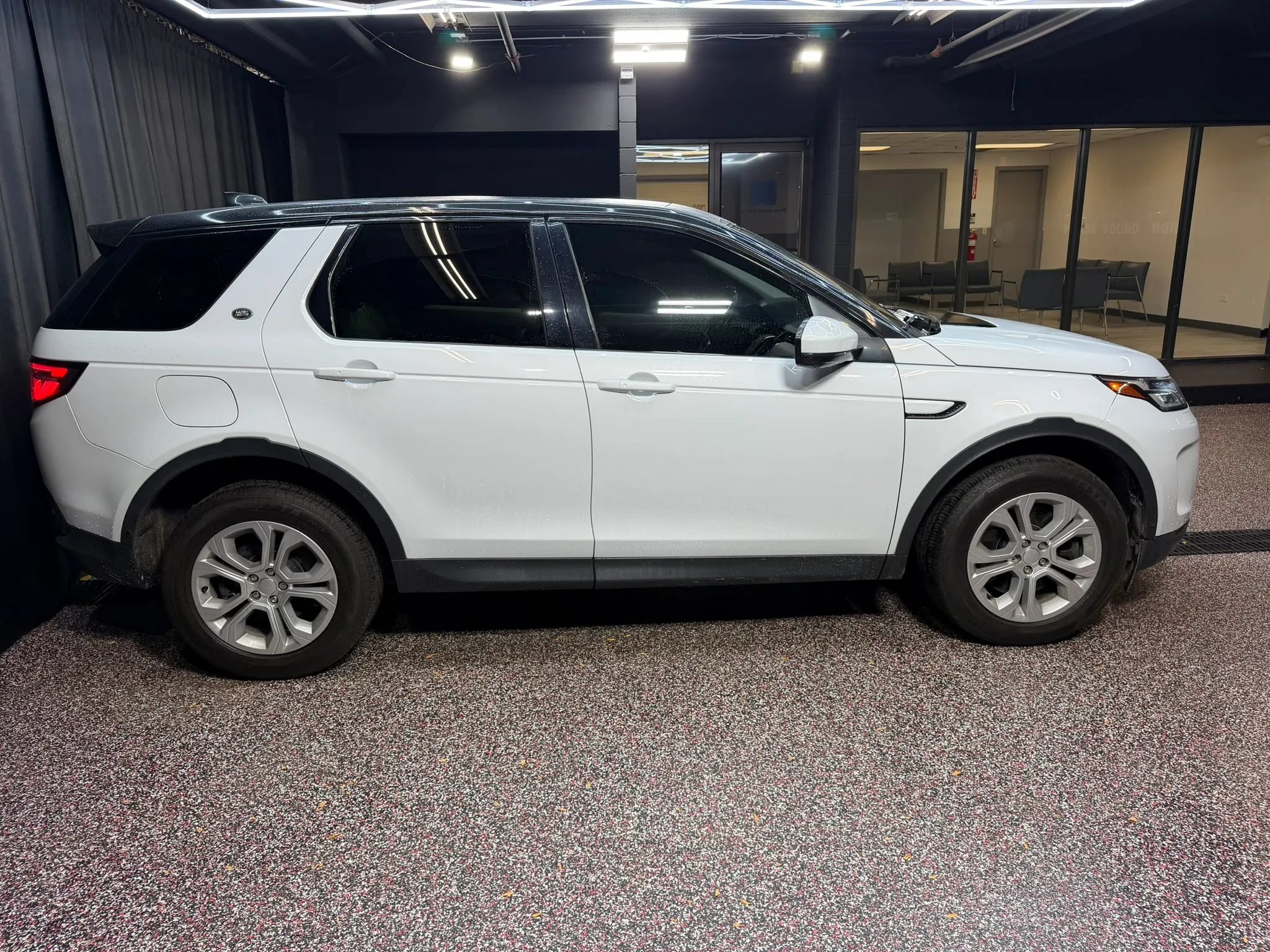 Used 2021 Land Rover Discovery Sport S AWD/4WD image 8