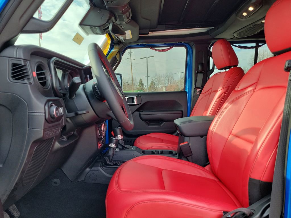 Used 2024 Jeep Wrangler Unlimited Rubicon w/ XTREMEE 35" Tire Package image 21