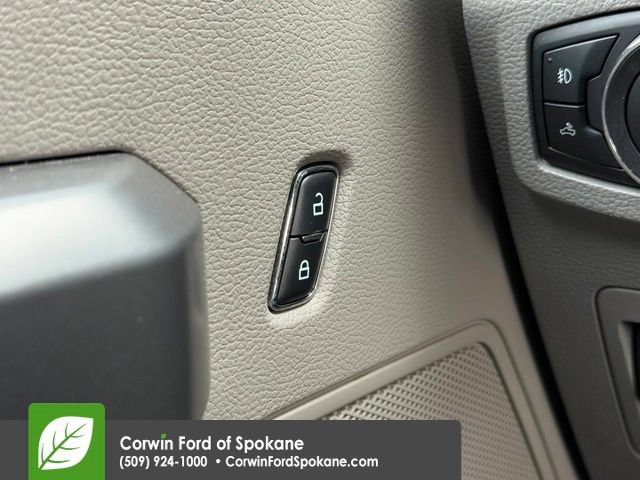 Used 2018 Ford F150 XLT w/ Equipment Group 302A Luxury AWD/4WD image 22
