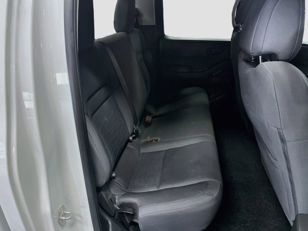 Used 2024 Nissan Frontier S w/ Technology Package AWD/4WD image 24