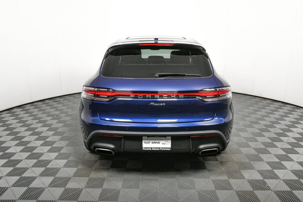 Certified 2026 Porsche Macan image 31