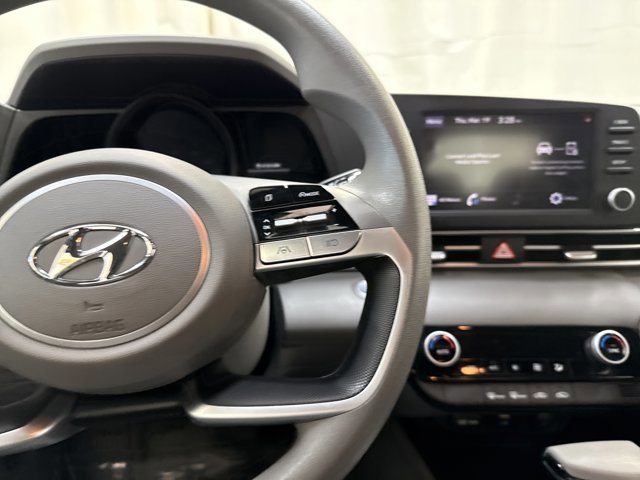 Used 2023 Hyundai Elantra SEL w/ Cargo Package FWD image 18