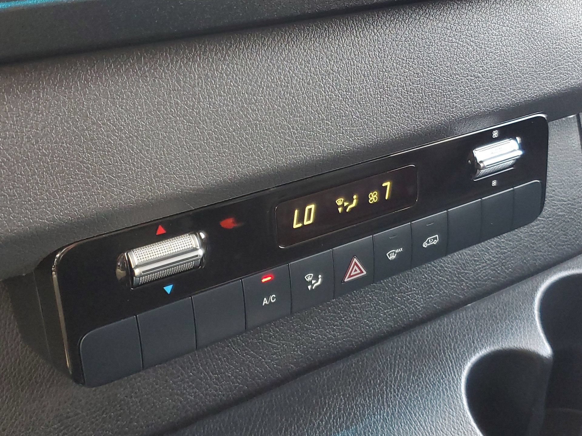 Used 2023 Mercedes-Benz Sprinter 2500 image 27
