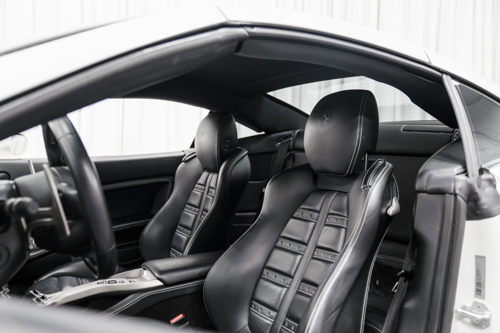 Used 2014 Ferrari California image 19