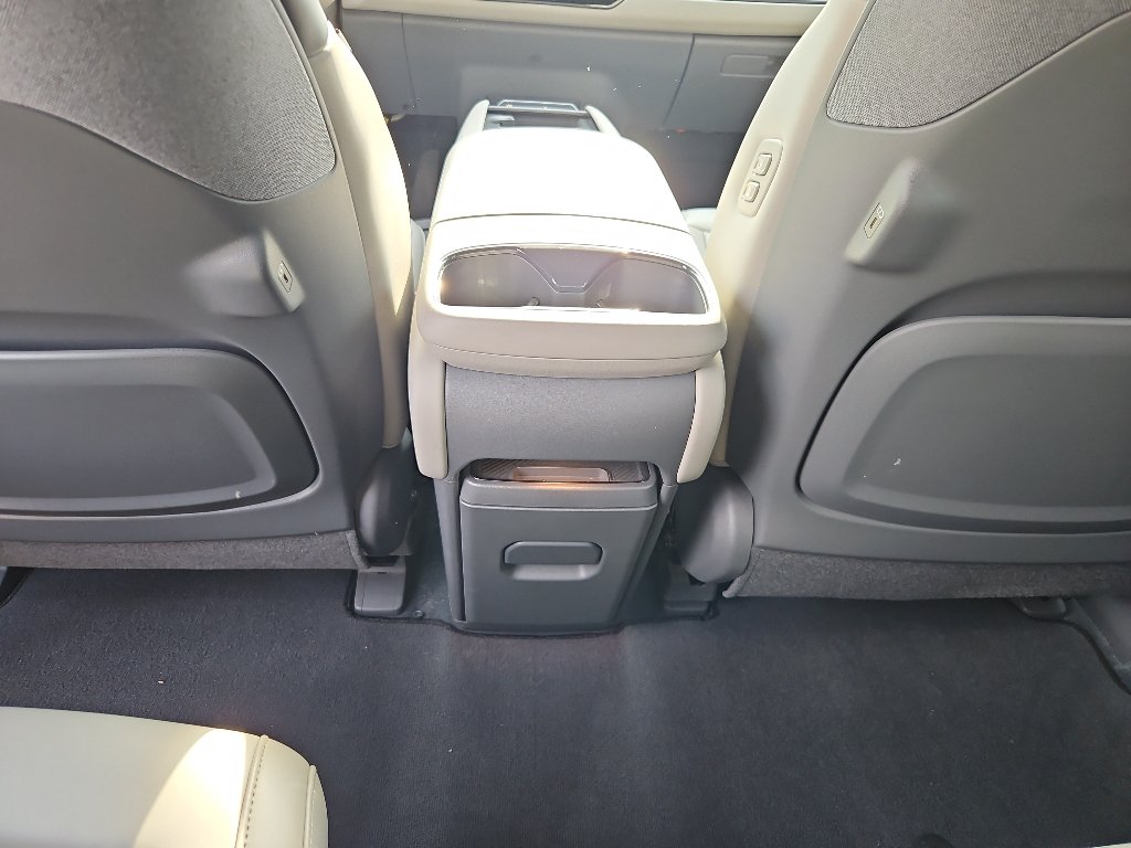 Used 2024 Kia EV9 Land AWD/4WD image 25