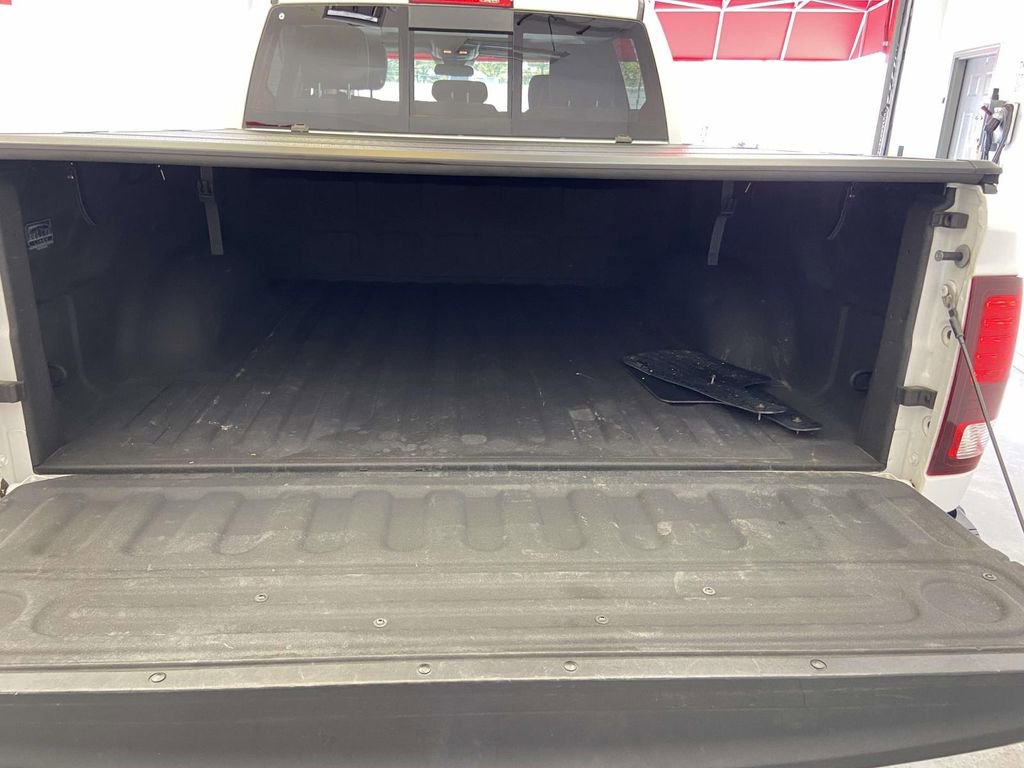 Used 2019 RAM 1500 Classic Warlock image 16