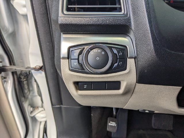 Used 2019 Ford Explorer XLT w/ Equipment Group 202A AWD/4WD image 34