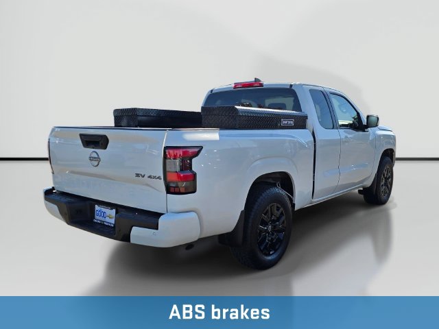 Used 2022 Nissan Frontier SV AWD/4WD image 6