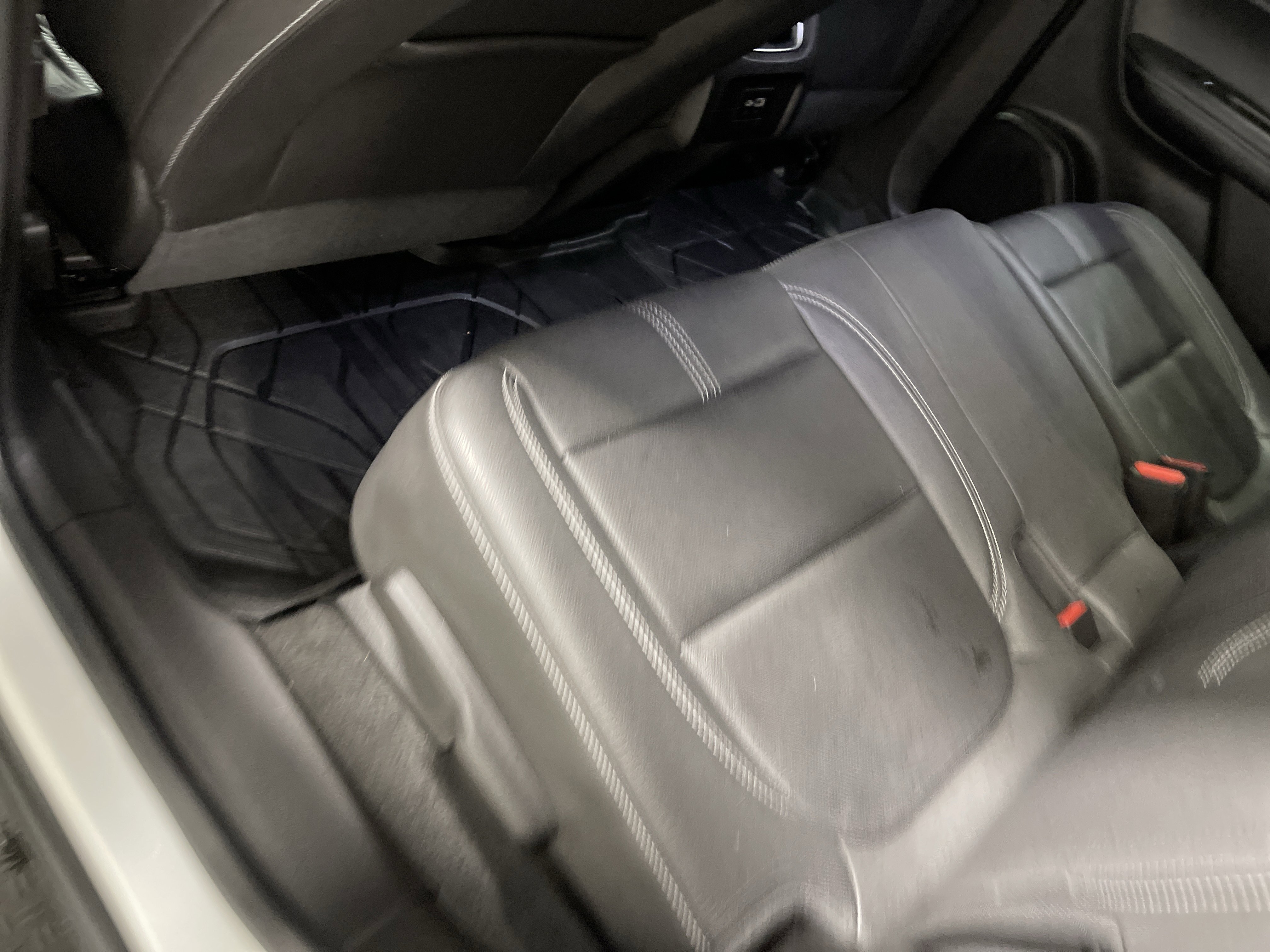 Used 2024 Chevrolet Blazer LT w/ Midnight/Sport Edition FWD image 17