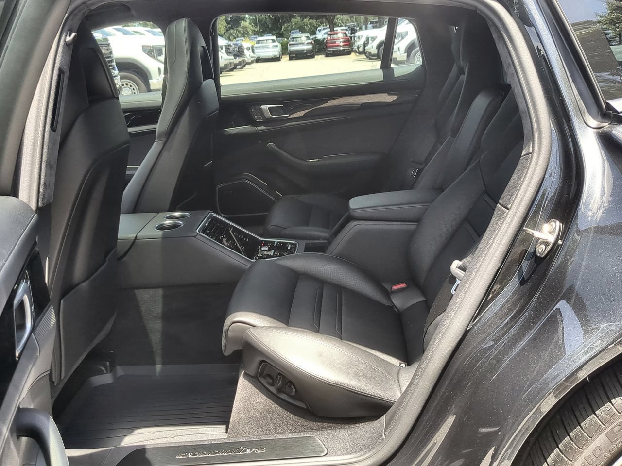 Used 2023 Porsche Panamera 4 Executive AWD/4WD image 25