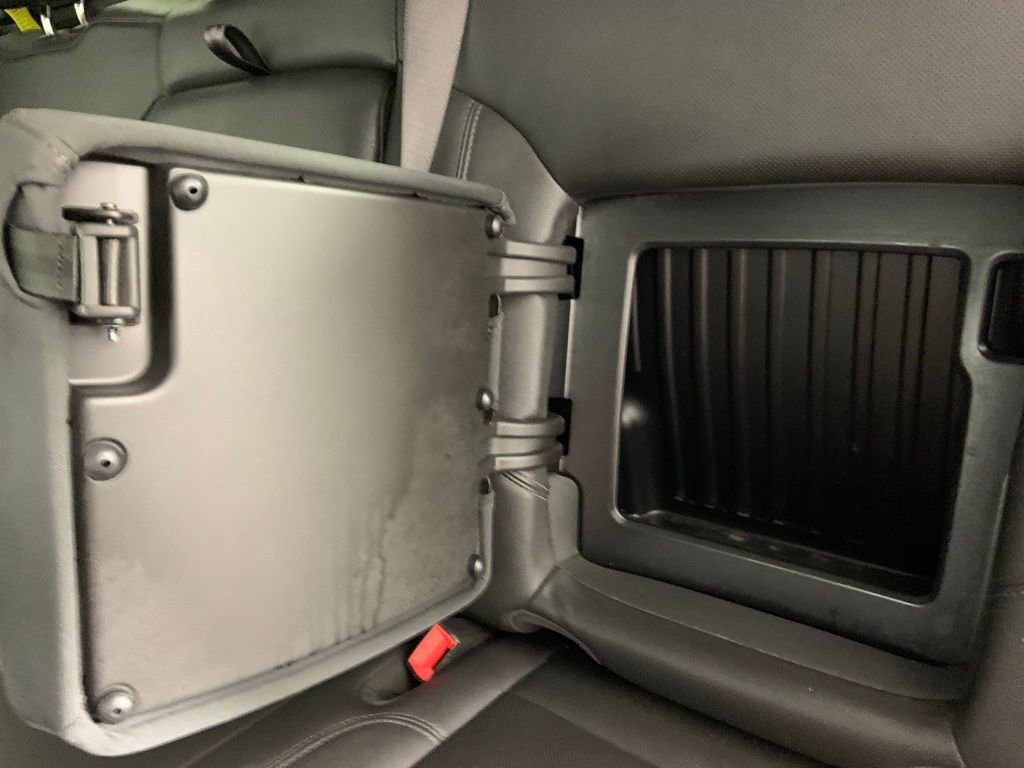 Used 2024 GMC Sierra 3500 SLT w/ SLT Convenience Package image 31