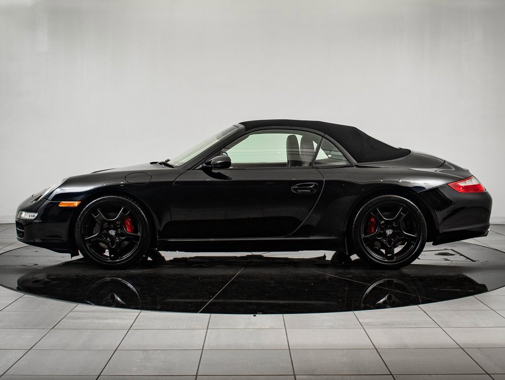 Used 2005 Porsche 911 Carrera S image 2