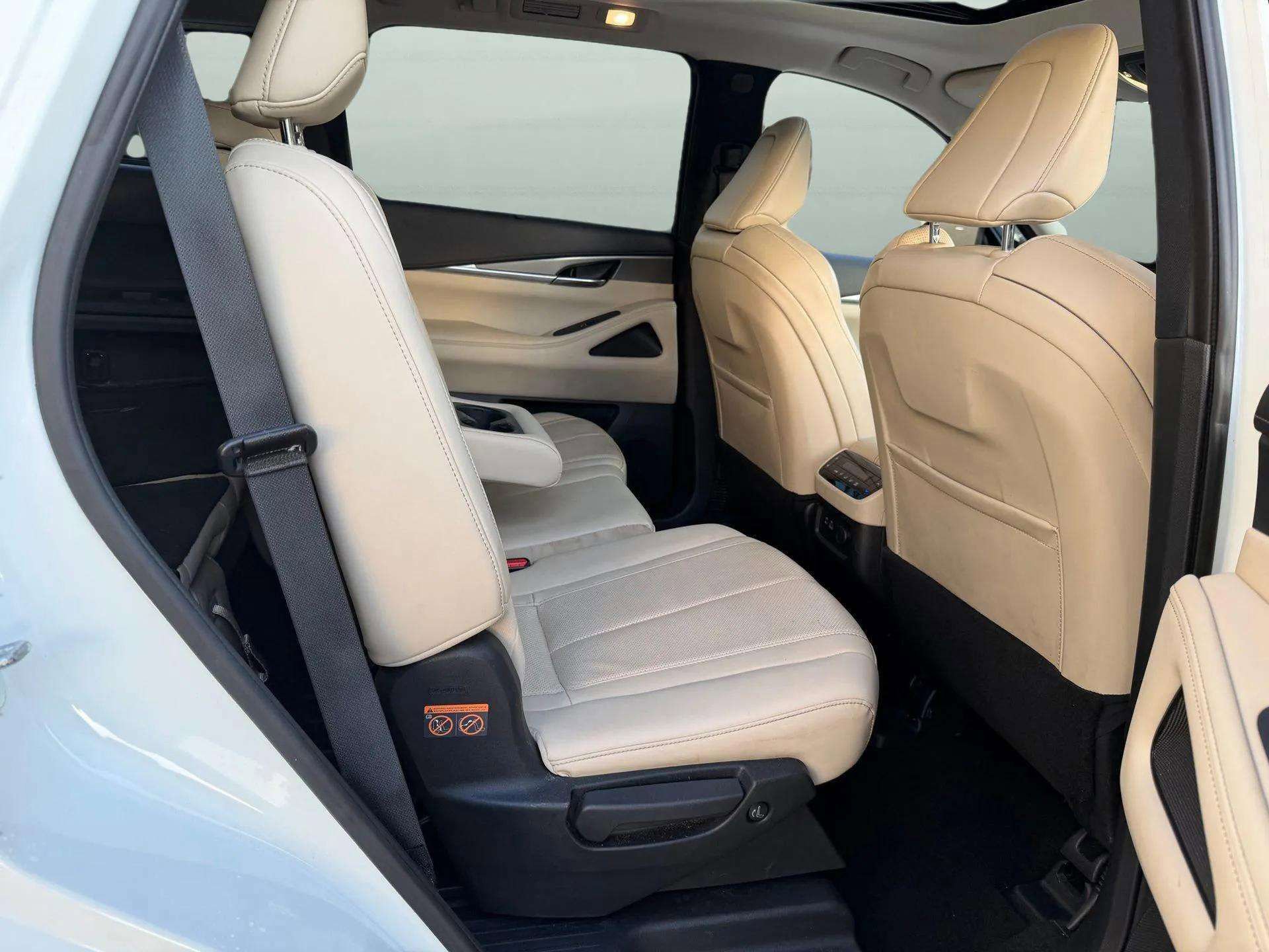 Used 2023 INFINITI QX60 Luxe w/ Cargo Package image 32