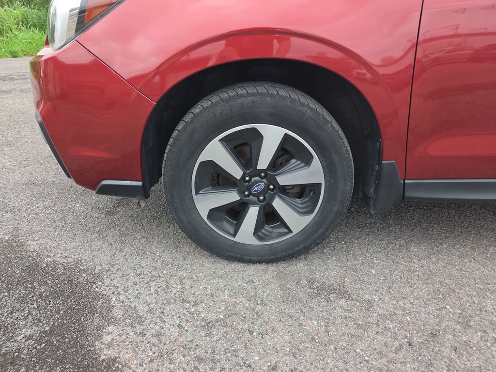 Used 2018 Subaru Forester 2.5i Premium w/ All-Weather Package AWD/4WD image 21