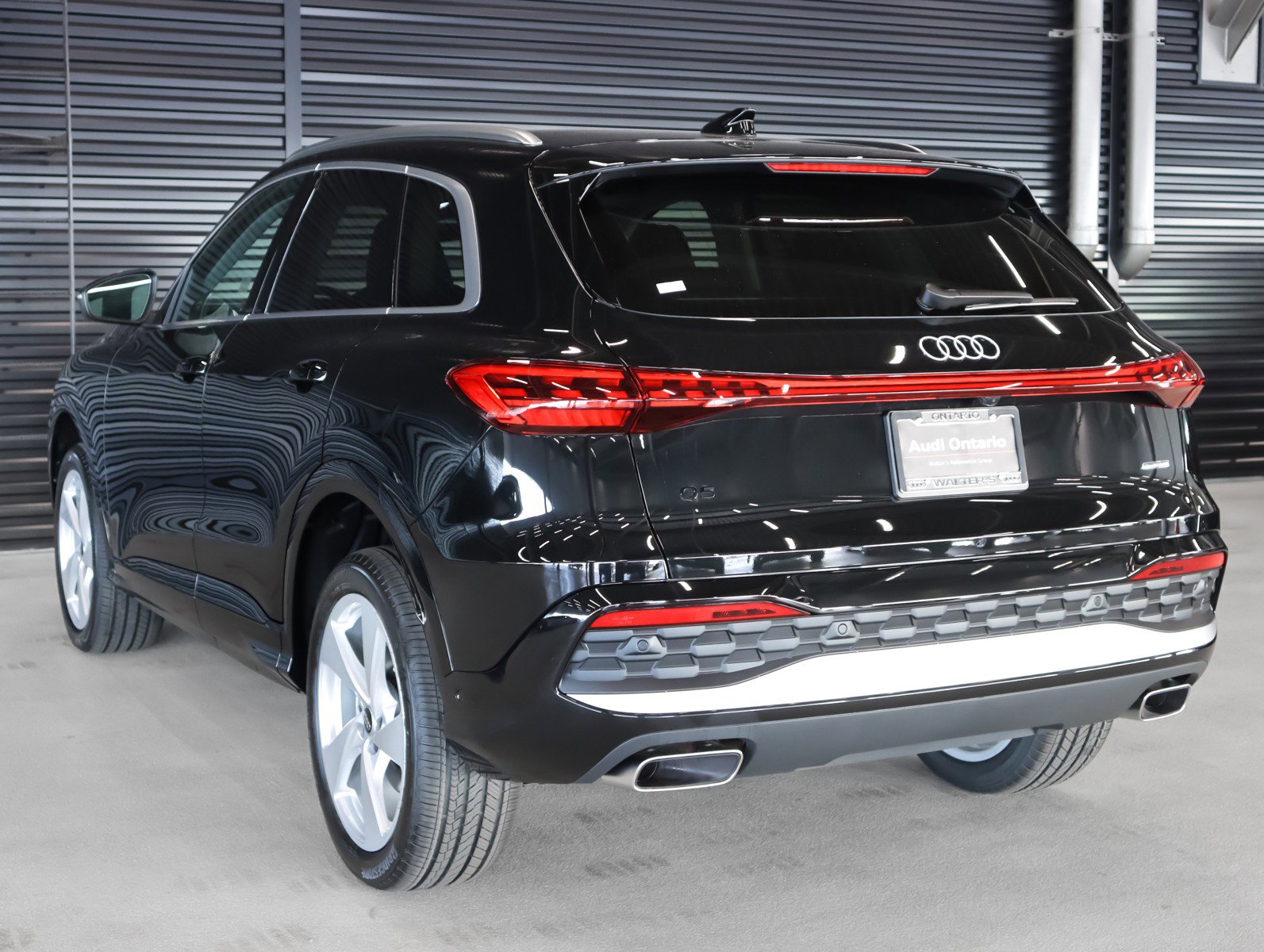 New 2025 Audi Q5 Premium Plus AWD/4WD image 2
