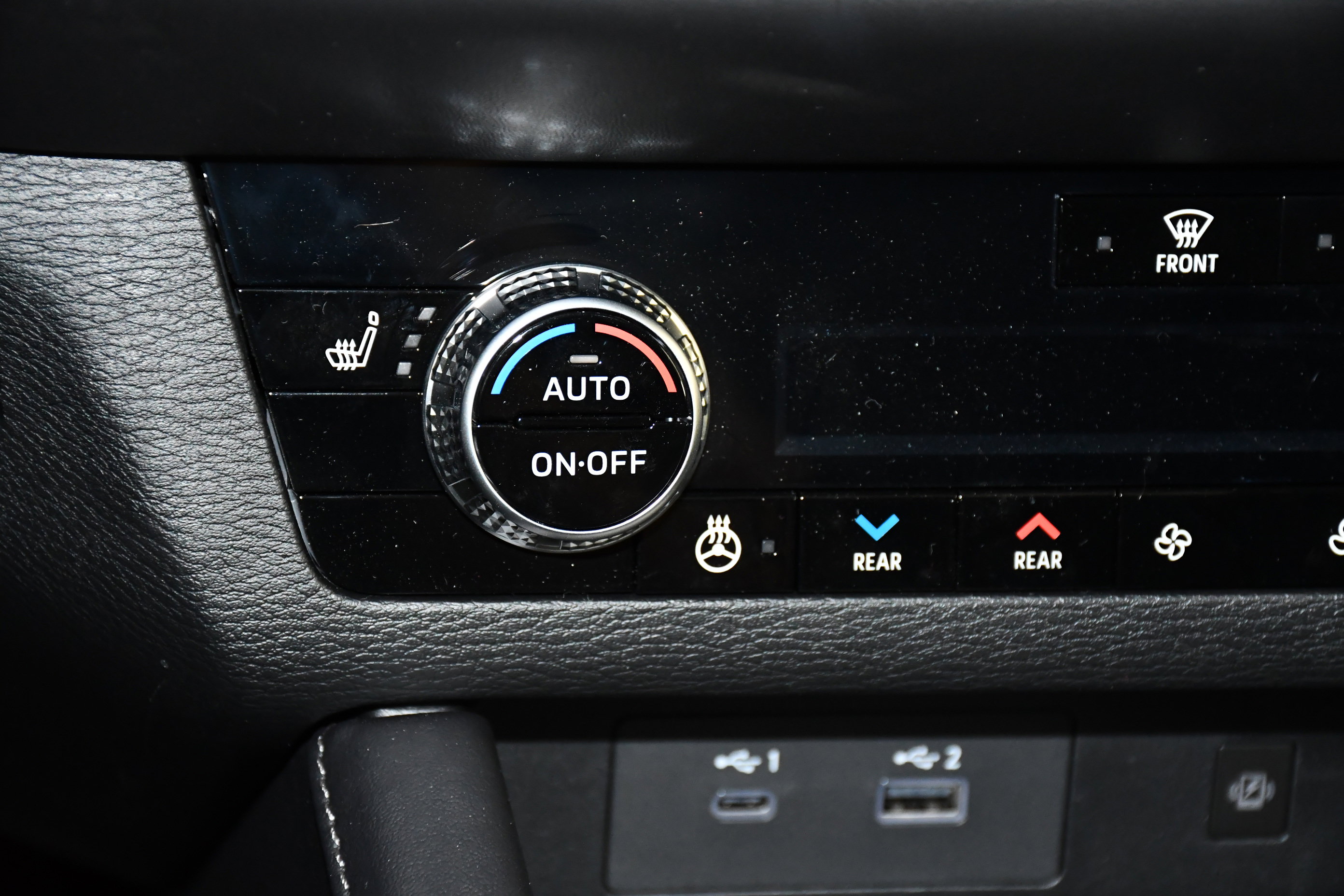 Used 2025 Mitsubishi Outlander SEL image 29