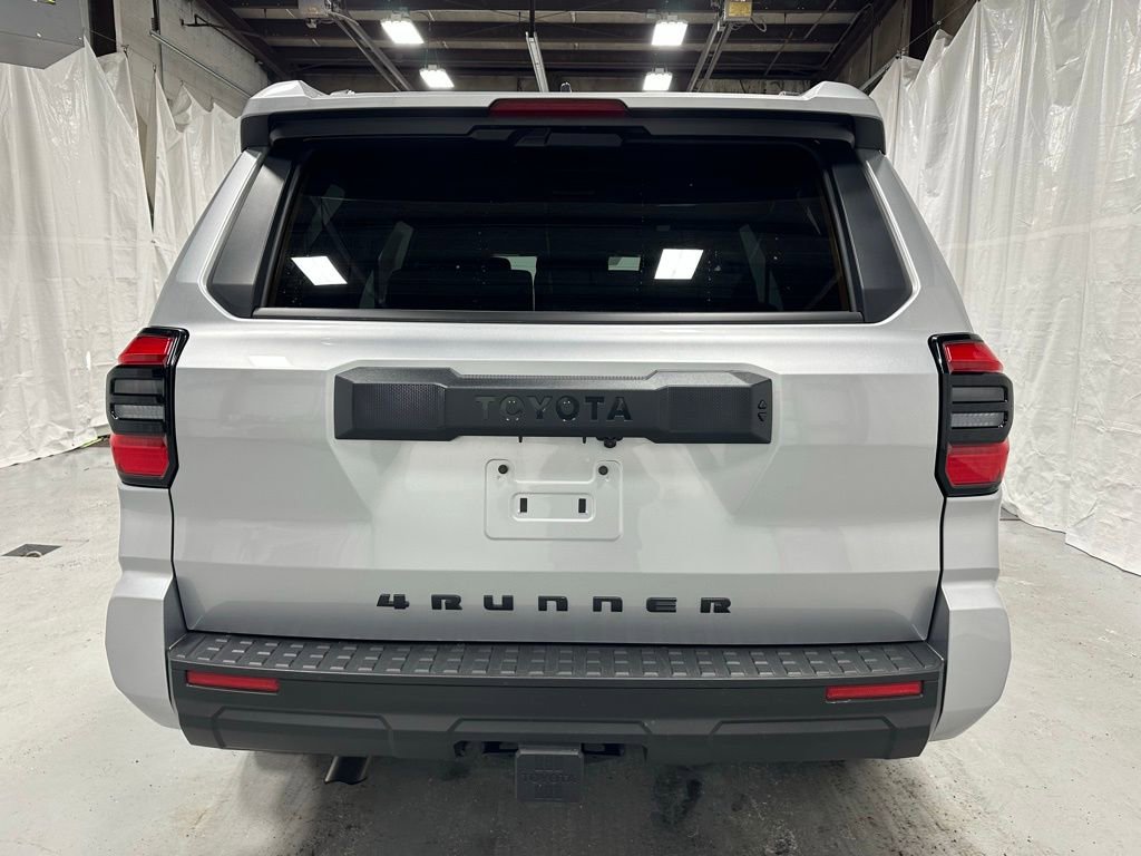 Used 2025 Toyota 4Runner SR5 image 6