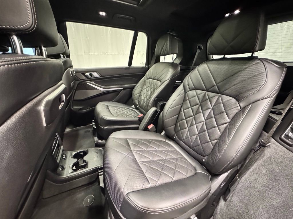 Certified 2024 BMW X7 xDrive40i w/ Executive Package image 23