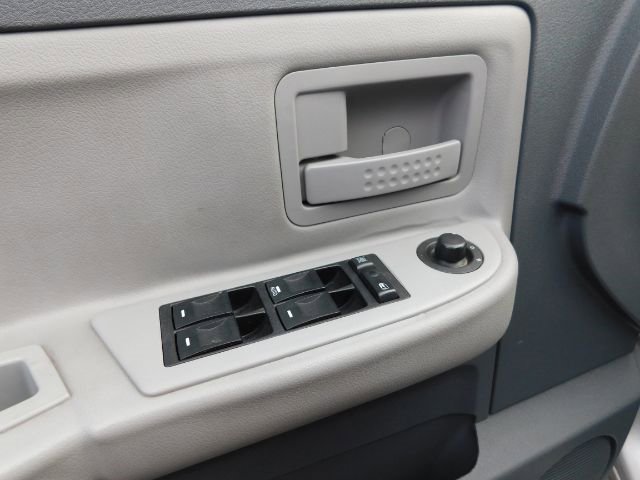 Used 2006 Dodge Dakota SLT image 11