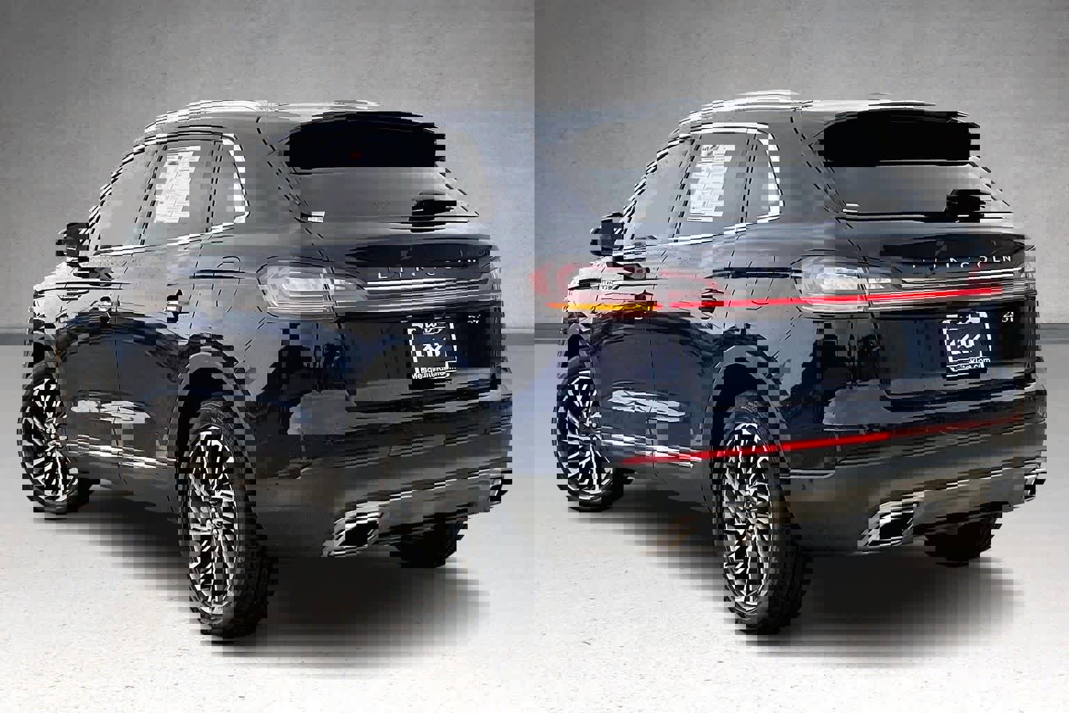 Used 2020 Lincoln Nautilus Reserve image 4