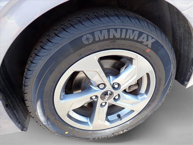 Used 2022 Kia K5 LXS FWD image 7