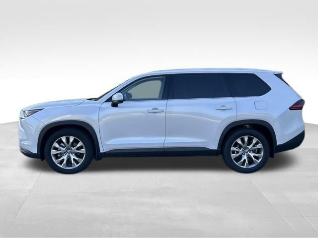 Certified 2025 Toyota Grand Highlander AWD image 2